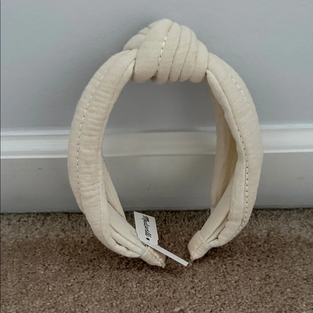 NWT. Madewell Ivory Knotted Headband